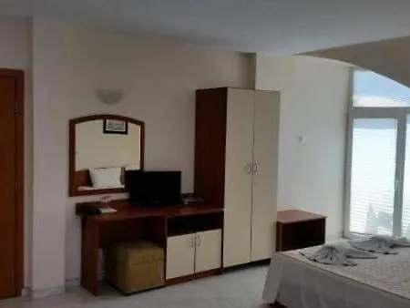 Afrikana 3*